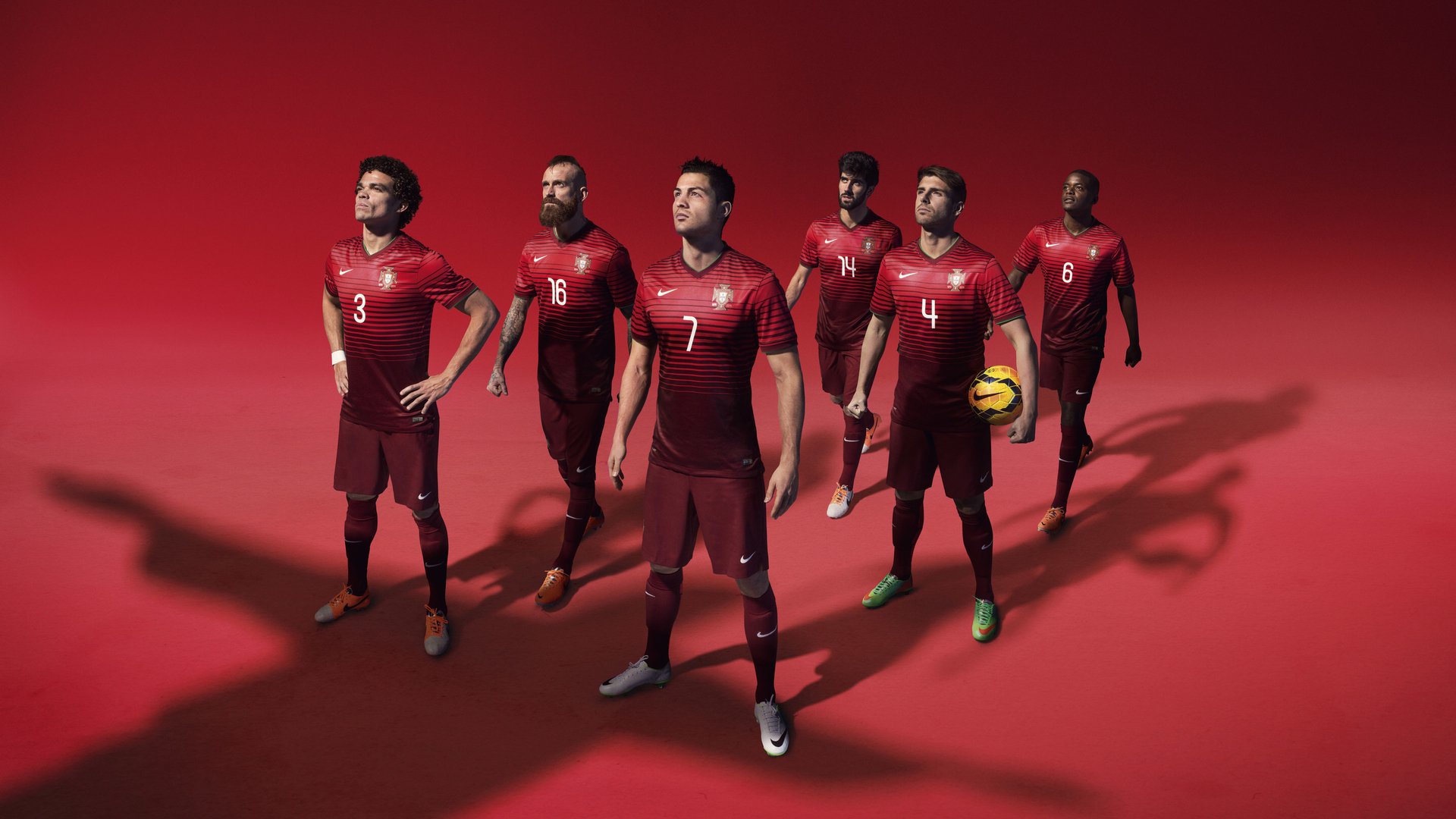 开云体育在线-华丽女足竞技，展现巾帼英姿，女足之花